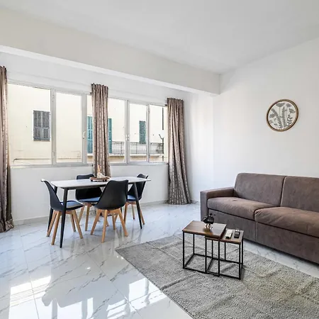 Apartment 1bdr 4p Flat In