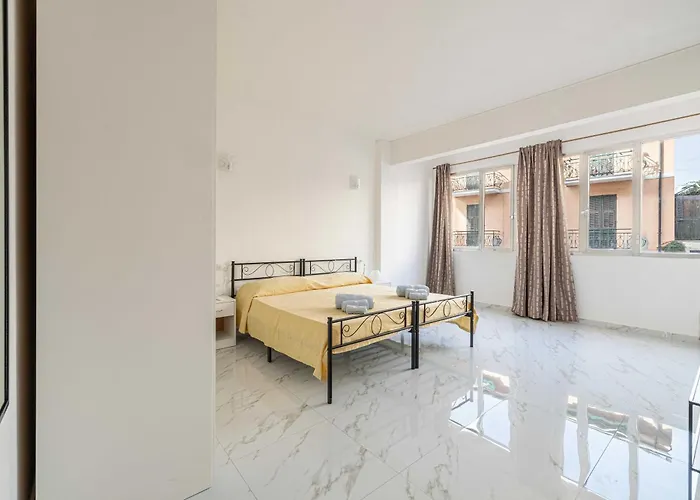 شقة 1bdr 4p Flat In *
