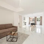 아파트 1bdr 4p Flat In *