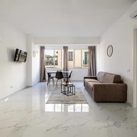 1bdr 4p Flat In Lägenhet Ventimiglia
