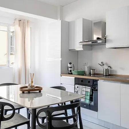 1bdr 4p Flat In Lägenhet