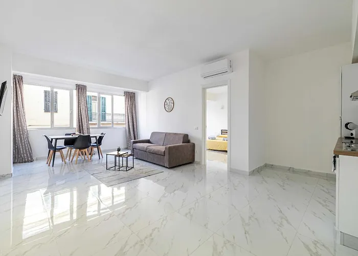 Apartmán 1bdr 4p Flat In *